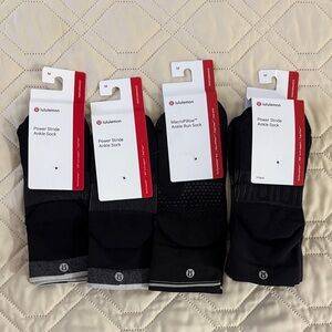lululemon athletica Black and Gray Ankle Socks Set